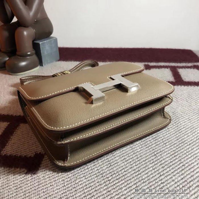 HERMES愛馬仕 空姐包 constance 大象灰 EPSOM 18cm 銀扣 蠟線縫製 單肩斜挎包  Ama1490